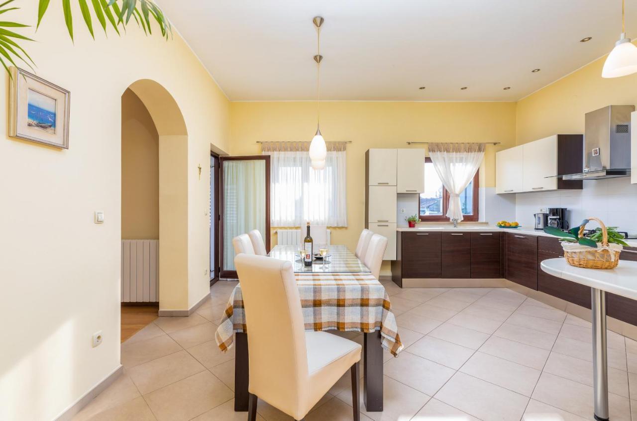 Apartment Luana A1 Fažana Exteriör bild